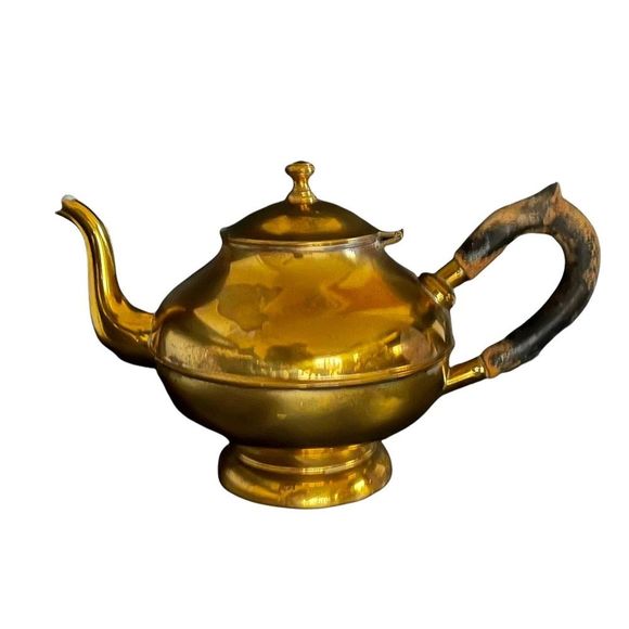Vintage Other - Brass tea kettle 1900s with hand carved wooden handle. Stunning patina!